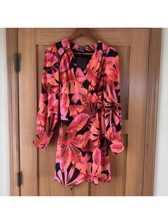 Dress Forum Dresses & Skirts - NWT Dress Forum Floral Wrap Mini Dress Pink Long Sleeve Women’s Medium